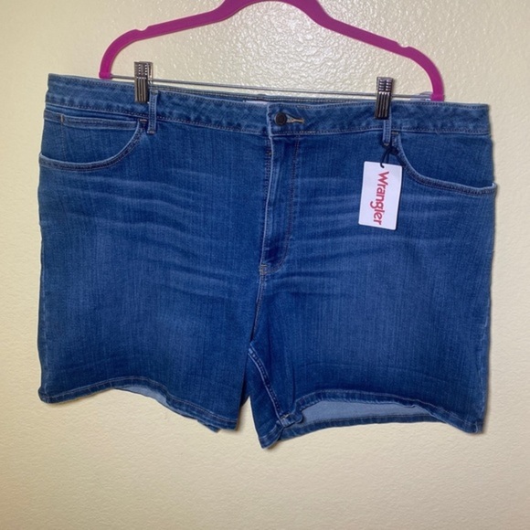 WRANGLER Women's 4" Rolled Jean Short size‎ 24W - Picture 3 of 10